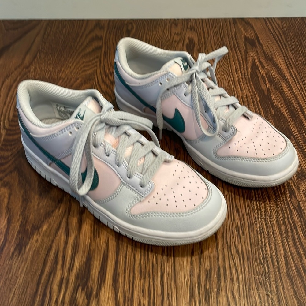 Nike Dunk Low Pink/Grey/Teal - size 6Y